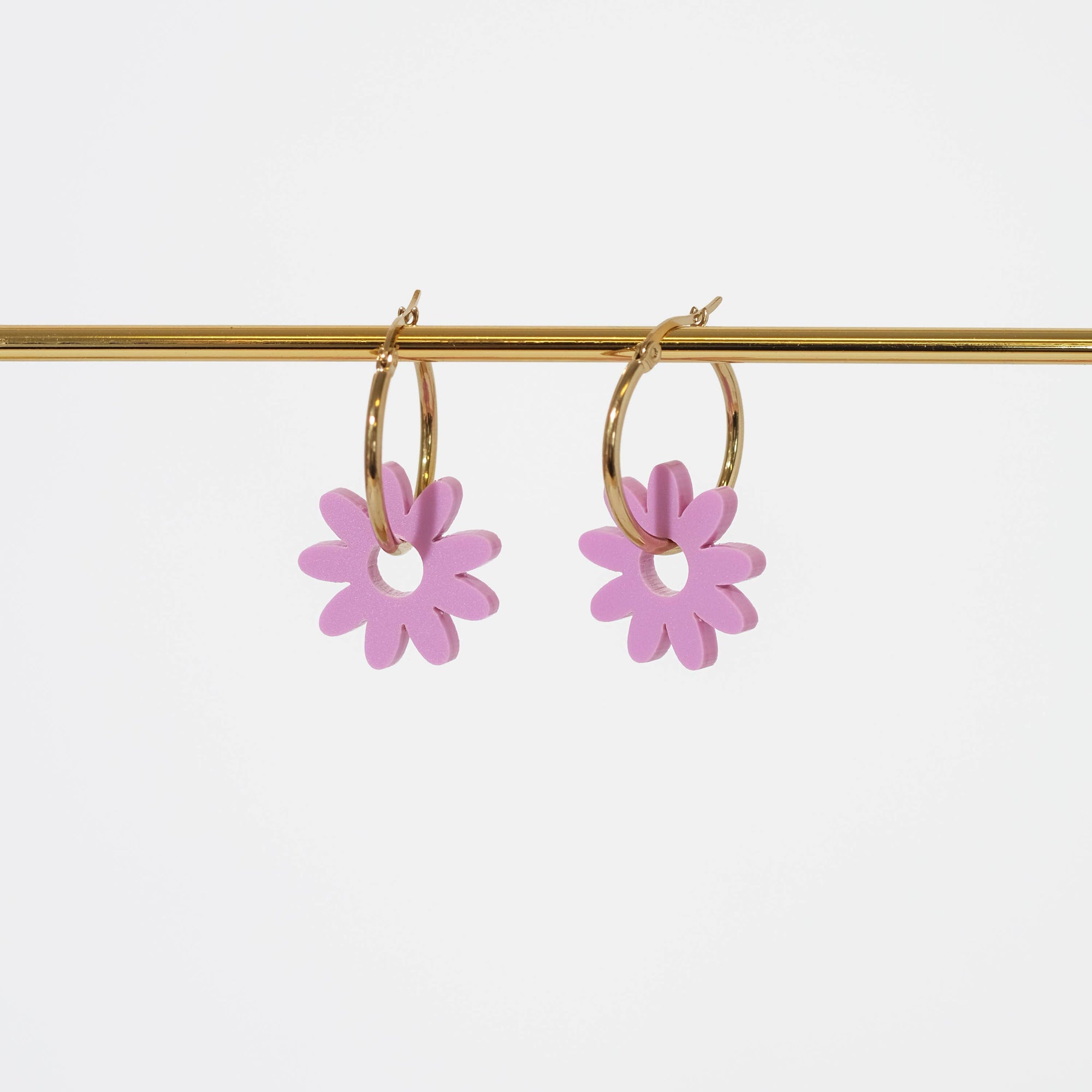 Marguerite Daisy Hoop Earrings in Lilac