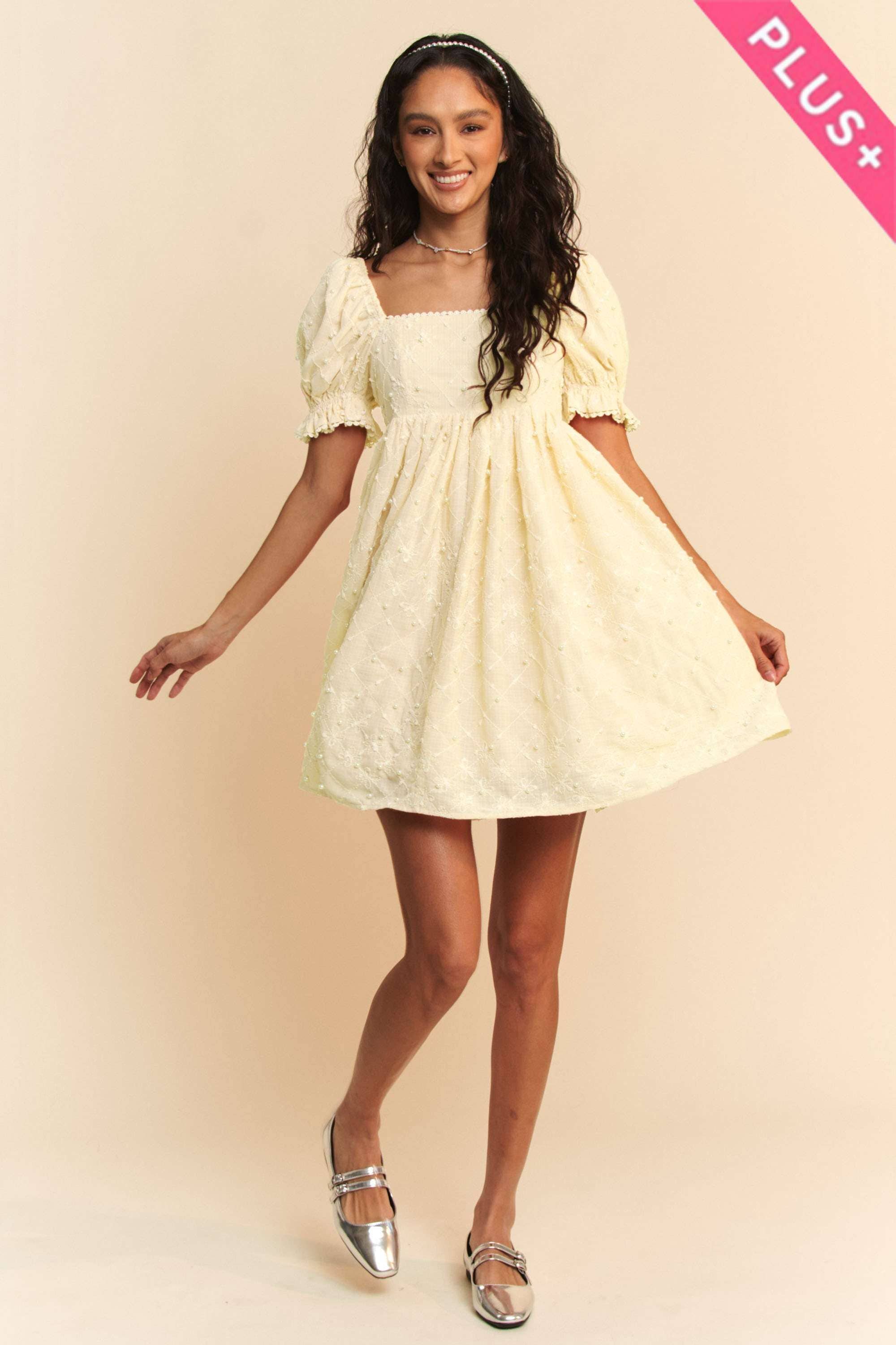 Puff Sleeve Floral & Pearl Detail Mini Dress (Plus)