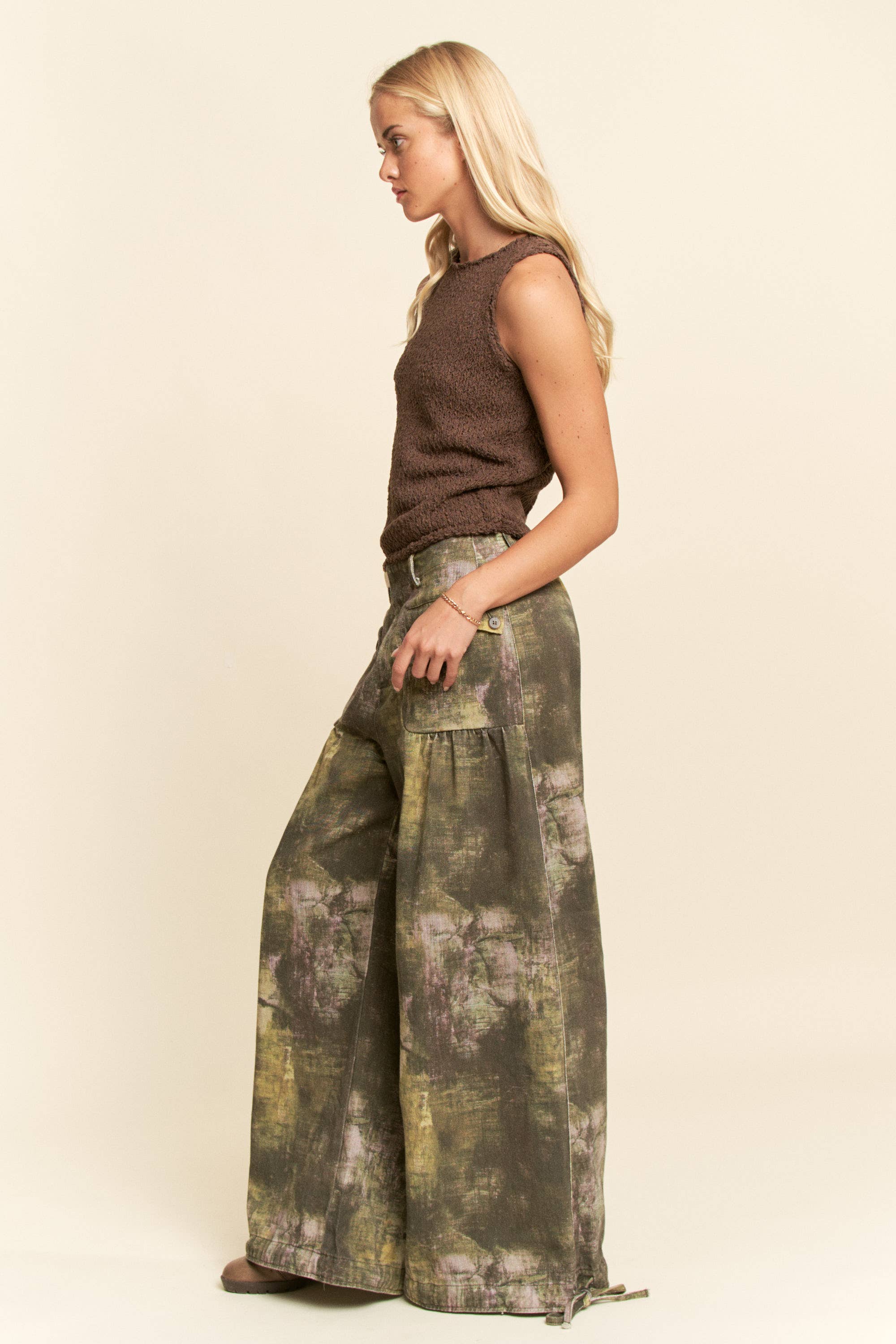 Sleeveless Knit Tank Top (Plus)