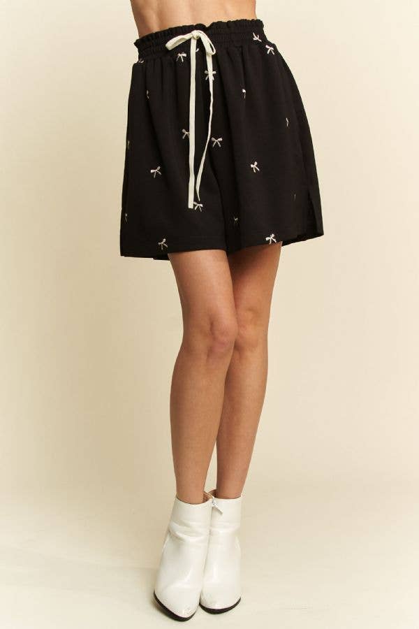 Ribbon Embroidery Elastic Waist Sweat Shorts