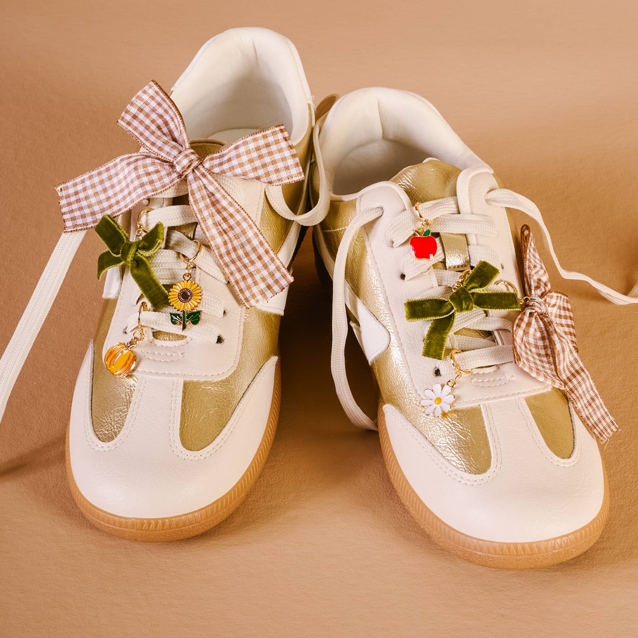 Dazzle Shoe Charm Pack-Hayride Honey