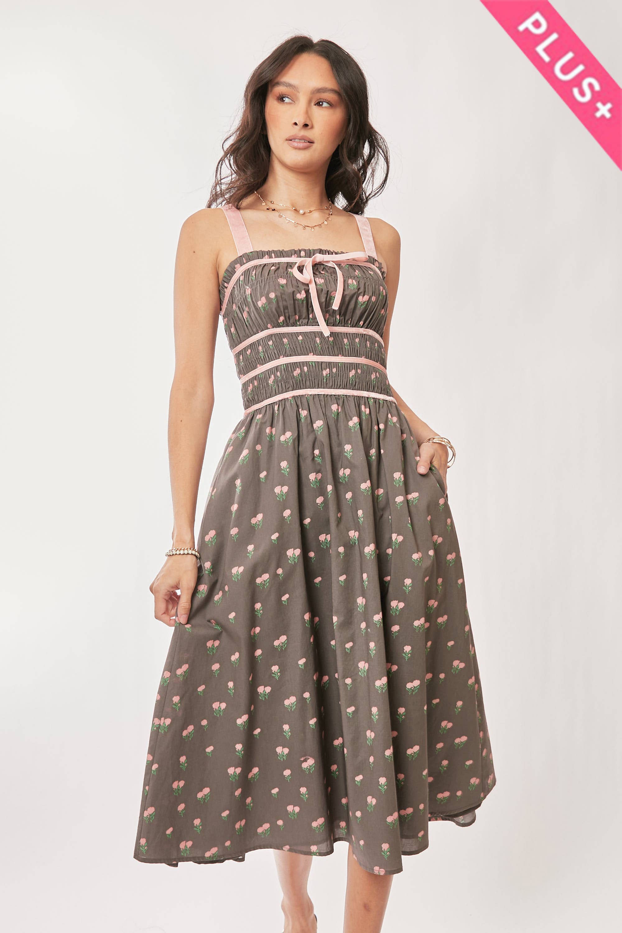 Contrast Velvet Smocking Bodice Midi Dress (Plus)