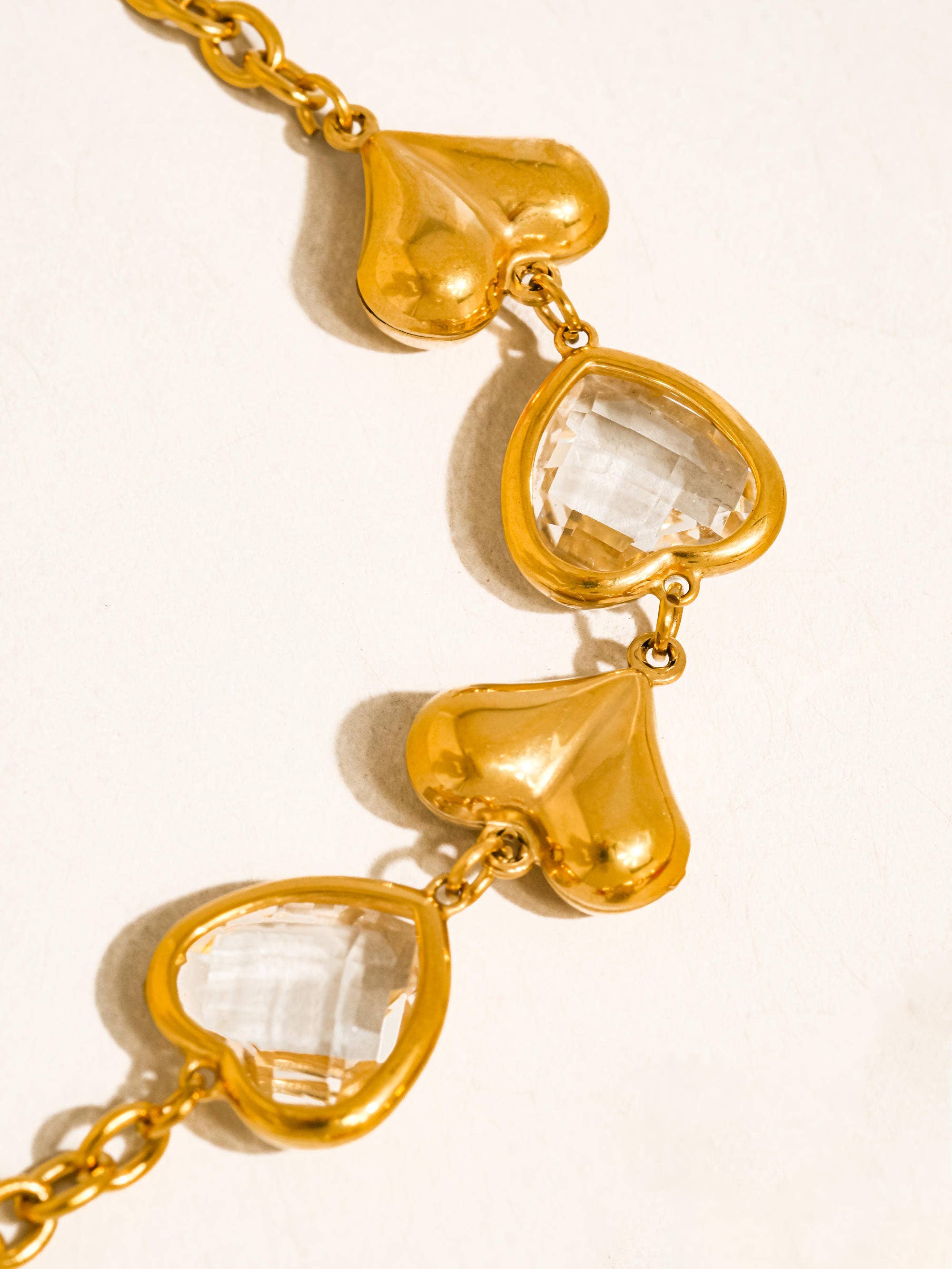 Gemalyn 18K Gold Non-Tarnish Heart Glass Bracelet