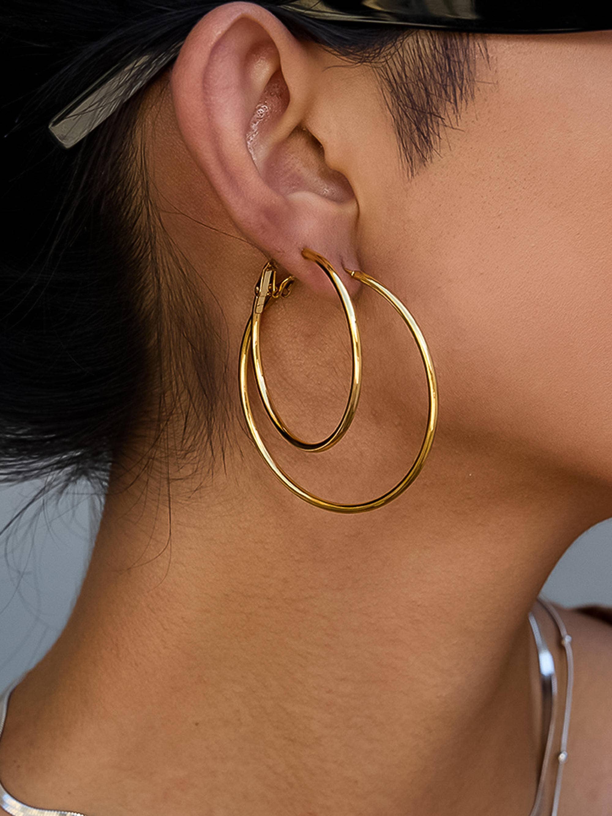 Eska 18K Gold Non-Tarnish Classic Thin Hoop Earring