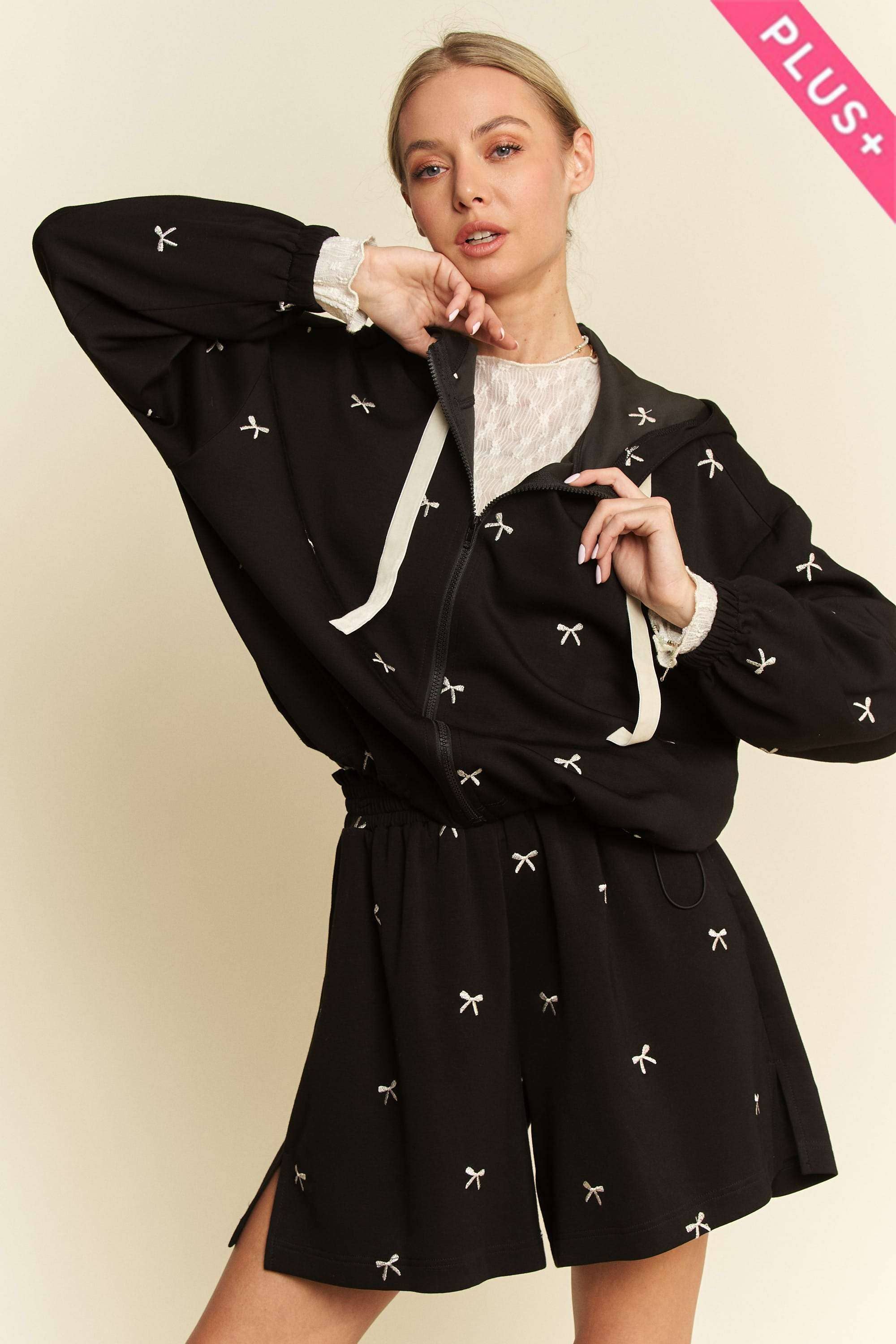 Ribbon Embroidery Zip Up Hoodie (Plus)