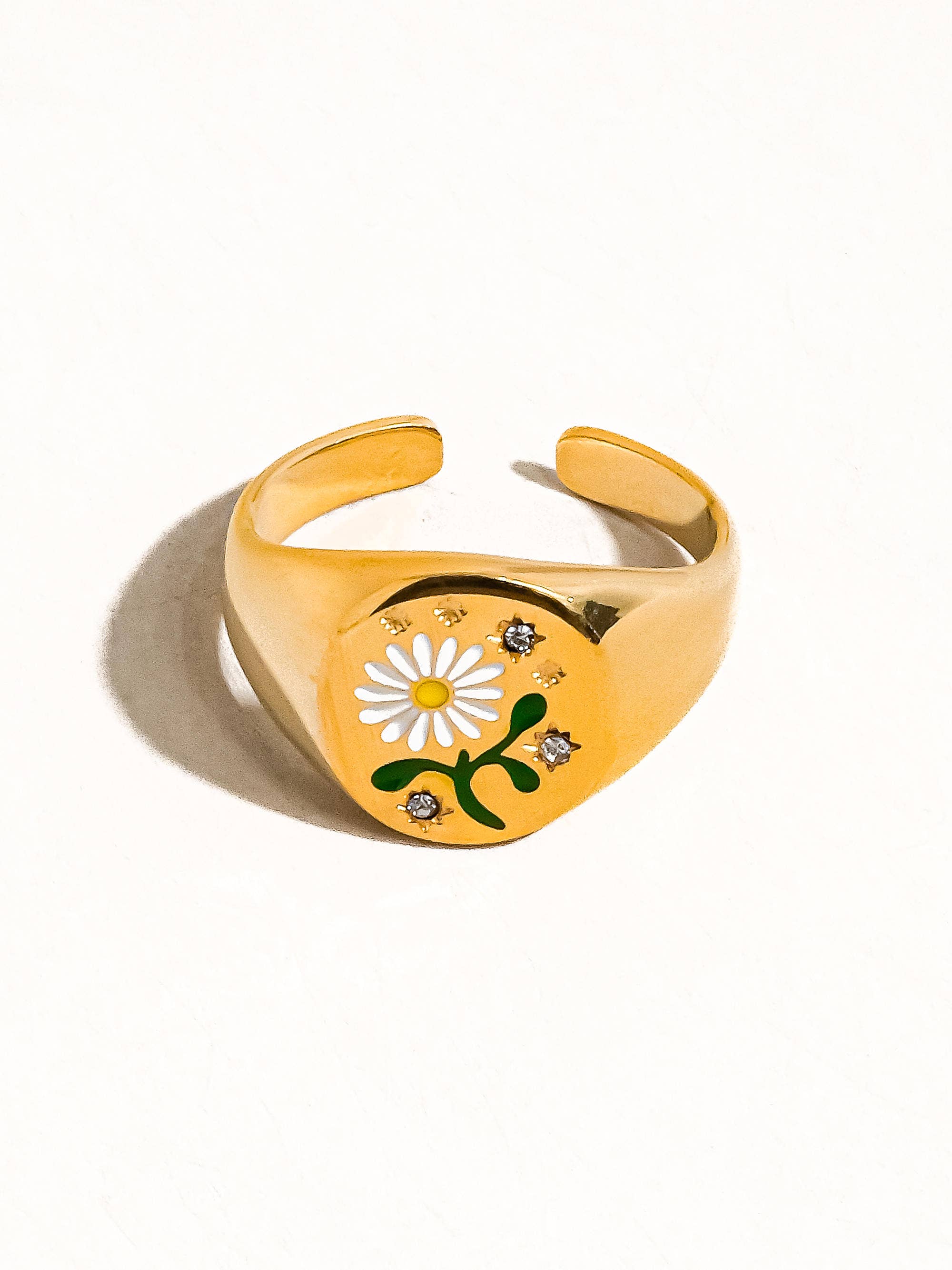 Beila 18K Gold Non-Tarnish Daisy Adjustable Ring