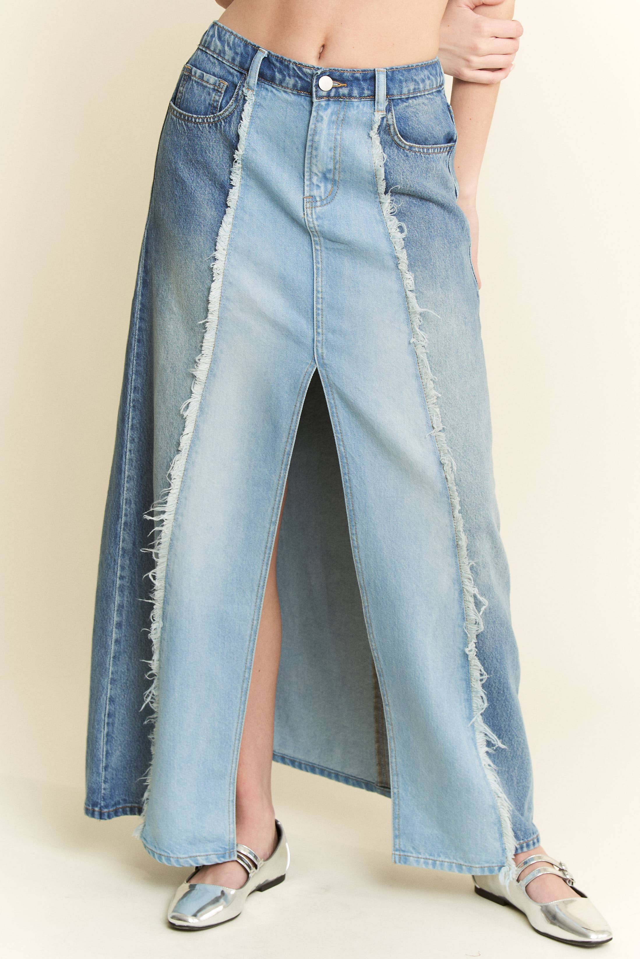 PLUS SIZE SPLIT DECISION DENIM FRONT SLIT SKIRT