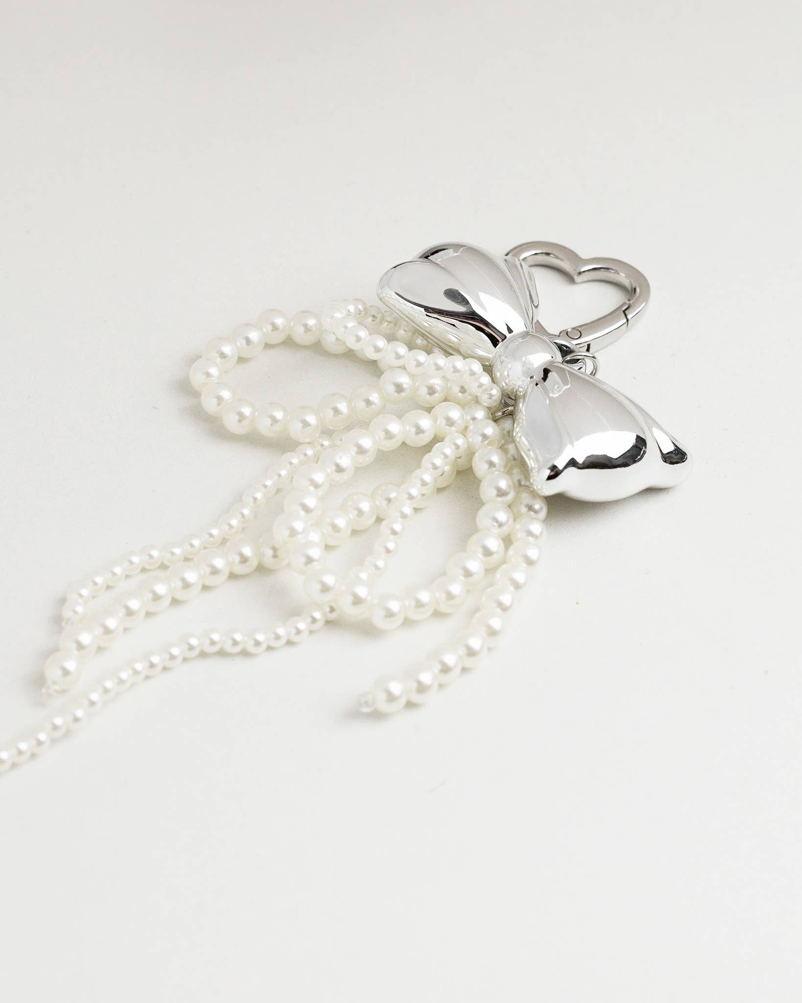 Chunky Pearl Double Bow Bag Charm Keychain
