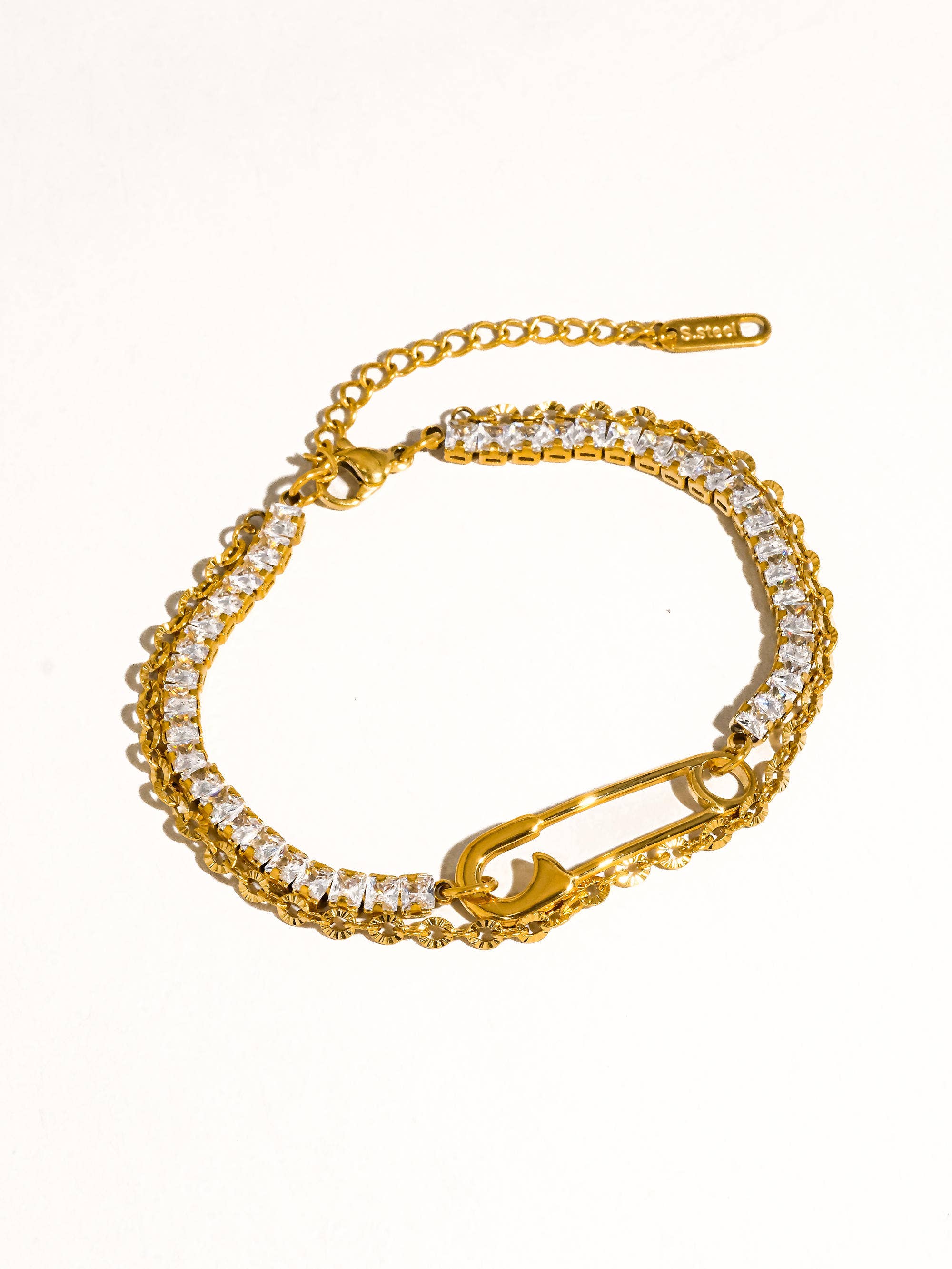 Acier 18K Gold Non-Tarnish Glam Rhinestone Clip Bracelet