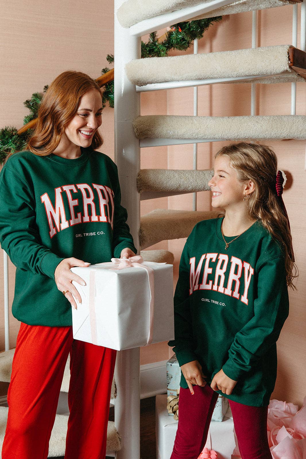 Merry Sweatshirt In Bottle Green